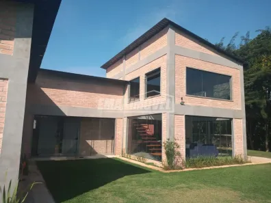 Fazenda / Sítio / Chácara com 3 Quartos à venda, 184m² no Sarapuí, Sarapuí