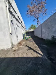 Galpão / Depósito / Armazém para alugar, 600m² no Laranjal, São Gonçalo