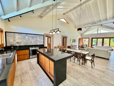 Fazenda / Sítio / Chácara à venda, 486m² no , Armação dos Búzios