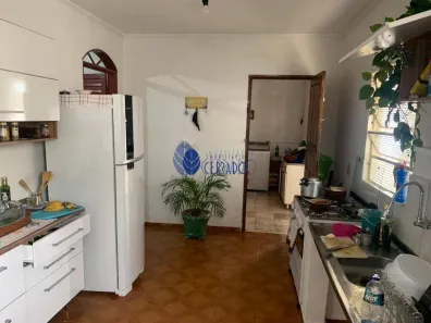 Prédio Inteiro à venda, 244m² no Vila Jayara, Anápolis