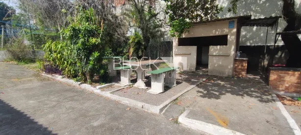 Fazenda / Sítio / Chácara com 3 Quartos à venda, 251m² no Taquara, Rio de Janeiro