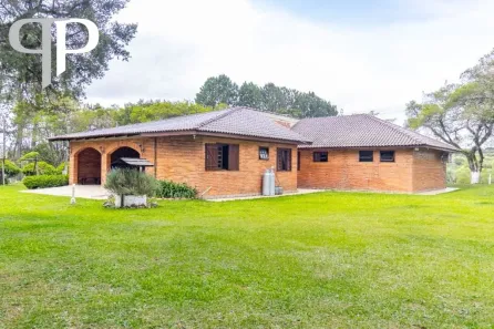 Fazenda / Sítio / Chácara com 4 Quartos para venda ou aluguel, 380m² no Cachoeira, São José dos Pinhais