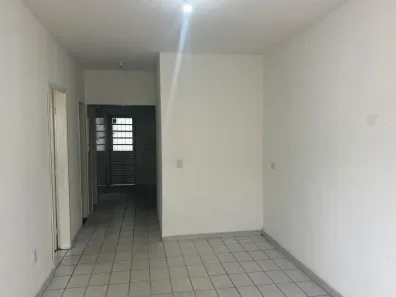 Casa com 2 Quartos para alugar, 70m² no Arruda, Recife