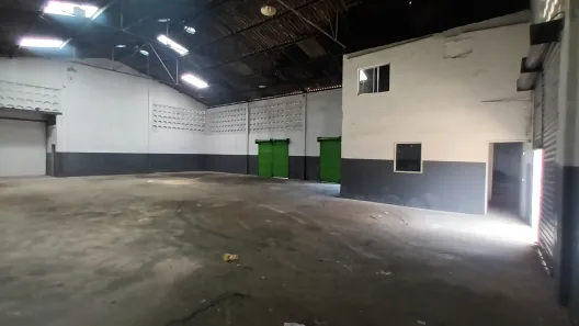 Galpão / Depósito / Armazém com 4 Quartos para alugar, 400m² no Jardim Jordão, Jaboatão dos Guararapes