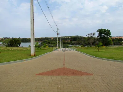 Terreno / Lote / Condomínio à venda, 616m² no Primeiro de Maio, Primeiro de Maio