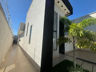 Casa com 3 Quartos à venda, 177m² no Setor Cristina II, Trindade