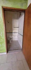 Loja / Salão / Ponto Comercial com 3 Quartos à venda, 140m² no Granada, Uberlândia