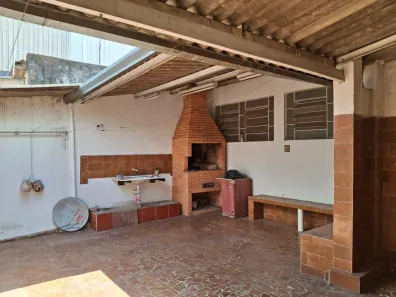 Casa com 3 Quartos para alugar, 180m² no Jardim São Luiz, Limeira
