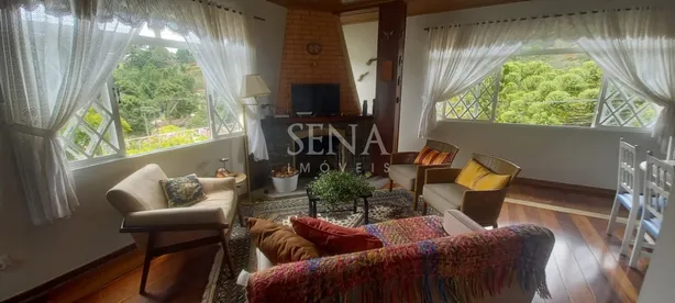 Casa de Condomínio com 4 Quartos para venda ou aluguel, 160m² no Vale Encantado, Campos do Jordão