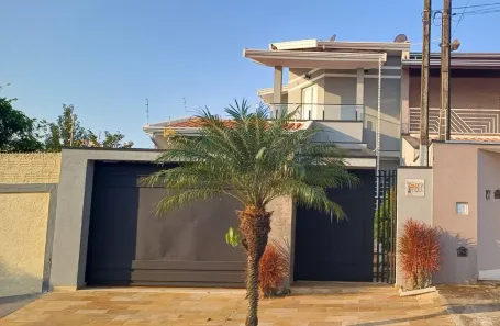 Sobrado com 3 Quartos à venda, 178m² no Vila José Kalil Aun, Cosmópolis