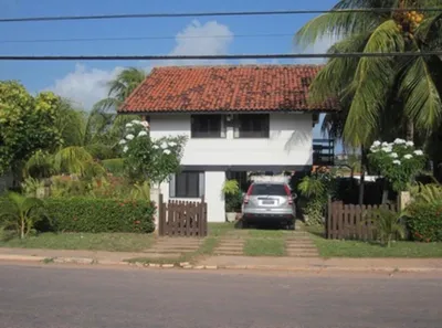 Sobrado com 4 Quartos para alugar, 250m² no Centro, Salinópolis