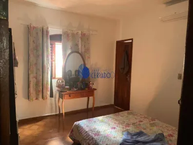 Prédio Inteiro à venda, 244m² no Vila Jayara, Anápolis