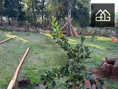 Fazenda / Sítio / Chácara com 3 Quartos à venda, 90m² no Juvinópolis, Cascavel