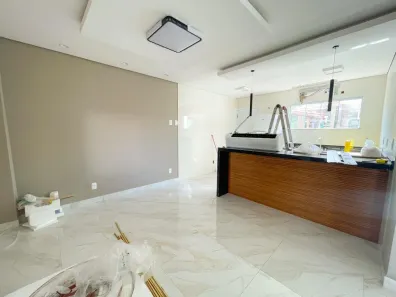 Casa de Condomínio com 3 Quartos para alugar, 240m² no Ponta Negra, Manaus