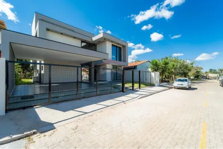 Casa de Condomínio com 5 Quartos à venda, 321m² no Granja do Torto, Brasília