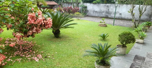 Fazenda / Sítio / Chácara com 4 Quartos à venda, 1200m² no Cantagalo, Guapimirim