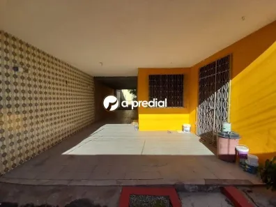 Casa com 3 Quartos para alugar, 150m² no Salinas, Fortaleza