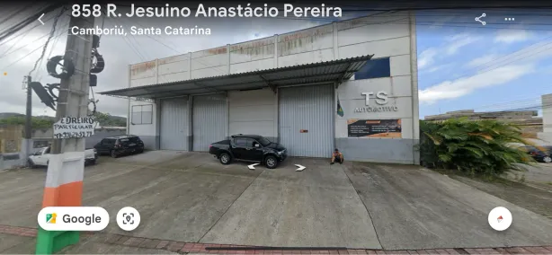 Galpão / Depósito / Armazém para alugar, 240m² no Santa Regina, Camboriú