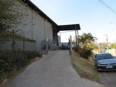 Galpão / Depósito / Armazém à venda, 800m² no Jardim Canadá, Nova Lima