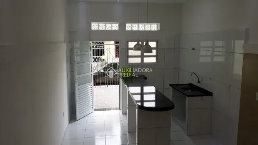 Casa com 2 Quartos para alugar, 60m² no Taboão, São Bernardo do Campo