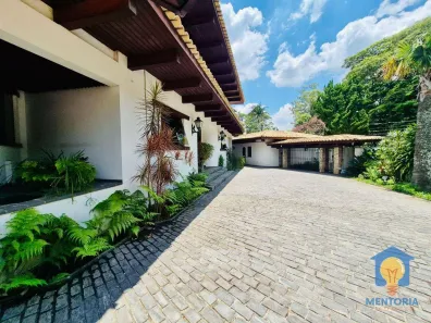 Fazenda / Sítio / Chácara com 5 Quartos para venda ou aluguel, 951m² no Granja Viana, Cotia