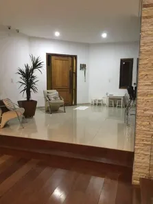 Casa com 2 Quartos para alugar, 600m² no Maria Auxiliadora, Embu das Artes