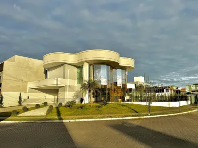 Casa de Condomínio com 3 Quartos à venda, 389m² no Camobi, Santa Maria