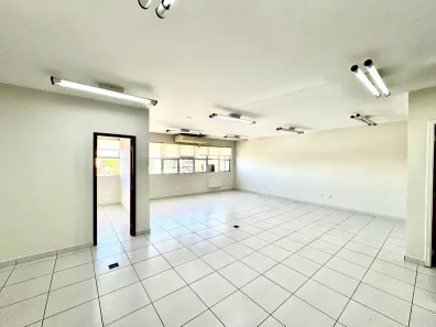 Conjunto Comercial / Sala para alugar, 120m² no Vila Lídia, Campinas