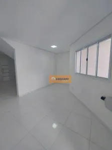 Sobrado com 2 Quartos para alugar, 89m² no Vila Júlia, Poá