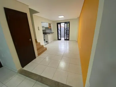 Sobrado com 3 Quartos à venda, 125m² no Saguaçu, Joinville