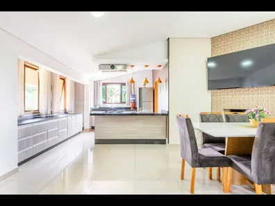 Fazenda / Sítio / Chácara com 8 Quartos para venda ou aluguel, 811m² no Jardim Chácara Méa, Suzano