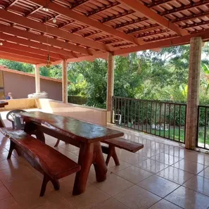 Fazenda / Sítio / Chácara com 3 Quartos à venda, 2000m² no , Nerópolis