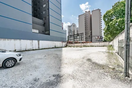 Terreno / Lote / Condomínio para alugar, 593m² no Bacacheri, Curitiba