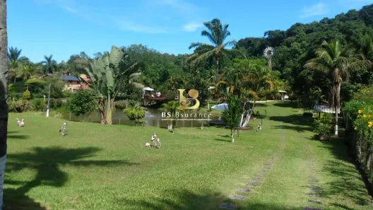 Fazenda / Sítio / Chácara com 4 Quartos à venda, 500m² no Centro, Cachoeiras de Macacu