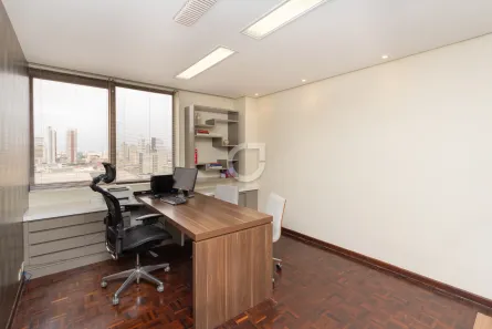Conjunto Comercial / Sala à venda, 78m² no Centro, Curitiba