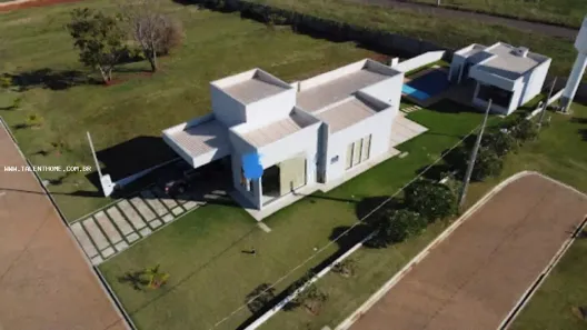 Casa de Condomínio com 3 Quartos à venda, 260m² no Primeiro de Maio, Primeiro de Maio