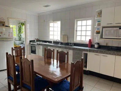 Casa de Condomínio com 4 Quartos à venda, 328m² no Jardim Amália, Volta Redonda