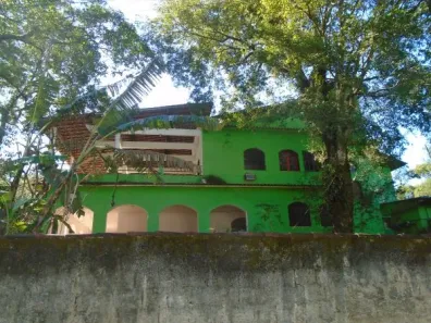 Fazenda / Sítio / Chácara com 8 Quartos à venda, 700m² no Caneca Fina, Guapimirim