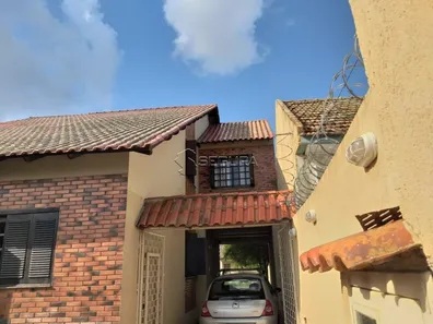 Sobrado com 3 Quartos à venda, 151m² no Niterói, Canoas