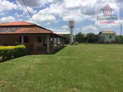 Fazenda / Sítio / Chácara com 3 Quartos à venda, 103m² no Vila do Carmo, Capivari