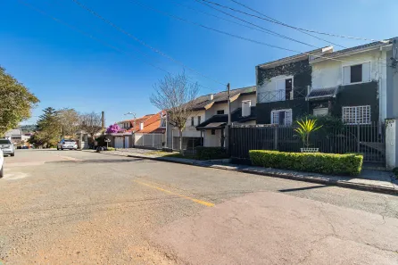 Sobrado com 3 Quartos à venda, 204m² no Ahú, Curitiba