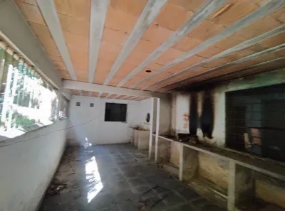 Fazenda / Sítio / Chácara com 8 Quartos à venda, 200m² no Vale das Pedrinhas, Guapimirim