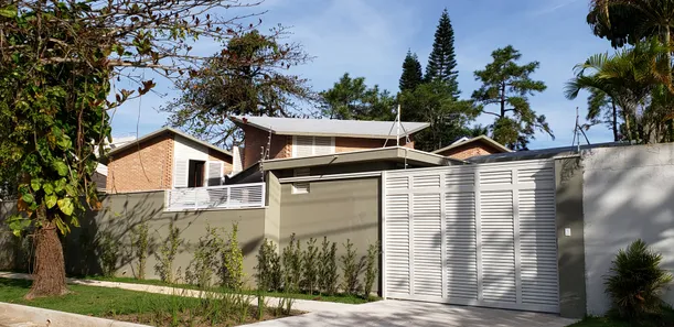 Casa com 5 Quartos para venda ou aluguel, 700m² no Jardim Virgínia, Guarujá