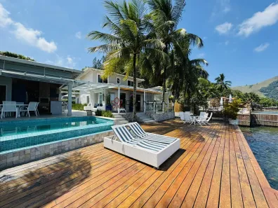Casa de Condomínio com 4 Quartos à venda, 235m² no Retiro (Cunhambebe), Angra dos Reis