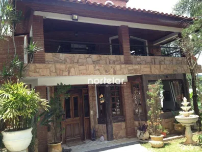Casa de Condomínio com 4 Quartos para venda ou aluguel, 550m² no Cumbari, Mairiporã