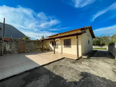 Casa com 2 Quartos para alugar, 91m² no Jardim Atlântico Central (Itaipuaçu), Maricá