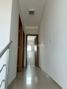 Sobrado com 2 Quartos para alugar, 60m² no Jardim San Rafael, Arapongas