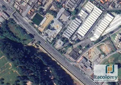 Prédio Inteiro para alugar, 1270m² no Núcleo Residencial Isabela, Taboão da Serra