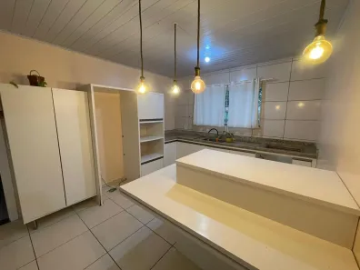 Casa com 3 Quartos para alugar, 136m² no Passo dos Fortes, Chapecó