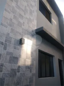 Casa de Vila com 2 Quartos à venda, 62m² no Vila São Paulo, Mogi das Cruzes